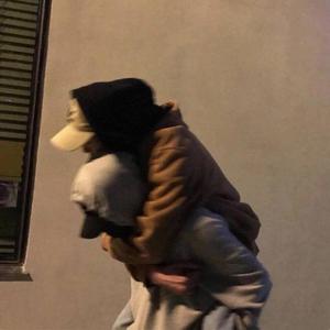 老师把学生带回家做爱视频大全
